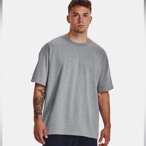Under Armour Heavyweight Oversized Gray T-Shirt